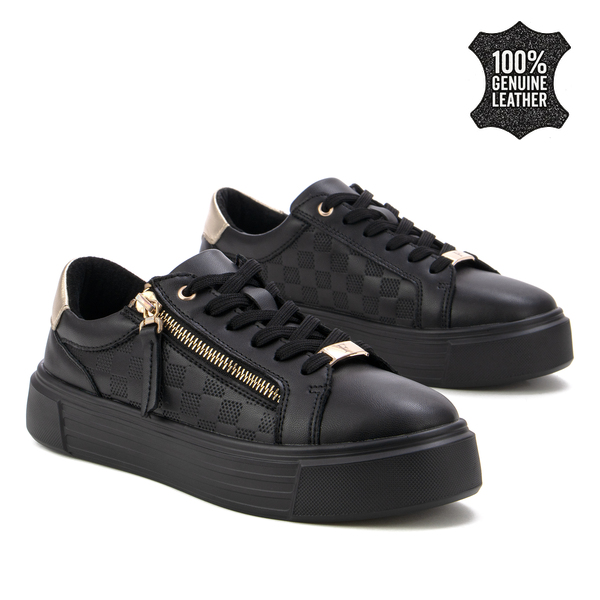 Дамски кецове от естествена кожа – елегантен модел с удобен страничен цип и стабилна подметка за комфортно ежедневно носене  DP7493 black