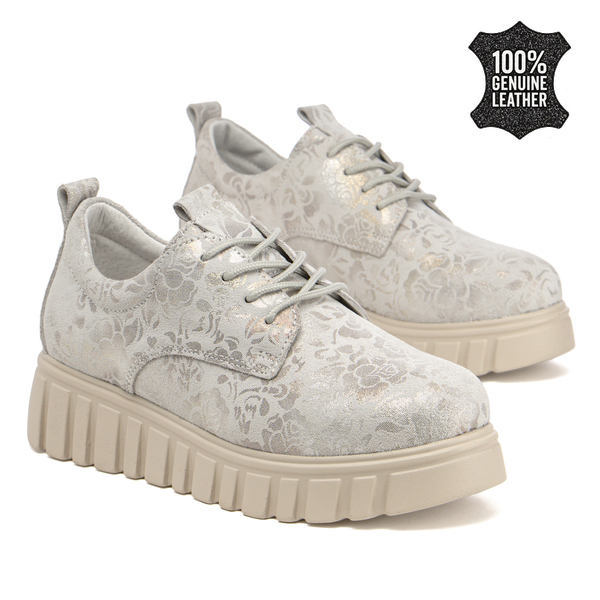 Стилни дамски обувки от естествена кожа – флорален ефект и мека подметка за изискано излъчване и лекота при ходене DP6846 silver FL