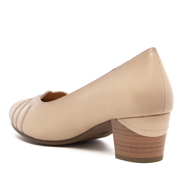 Дамски обувки на нисък ток YCC-109 beige