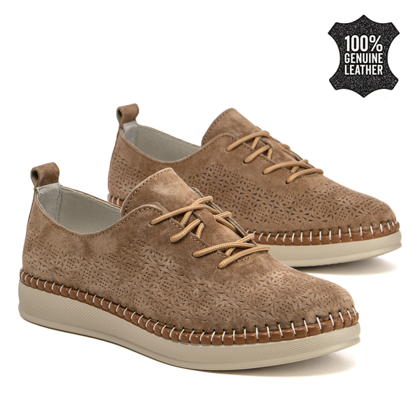 Дамски ежедневни обувки от естествена кожа – актуално излъчване с омекотена вътрешност и комфортна подметка за продължително носене DP7674 camel