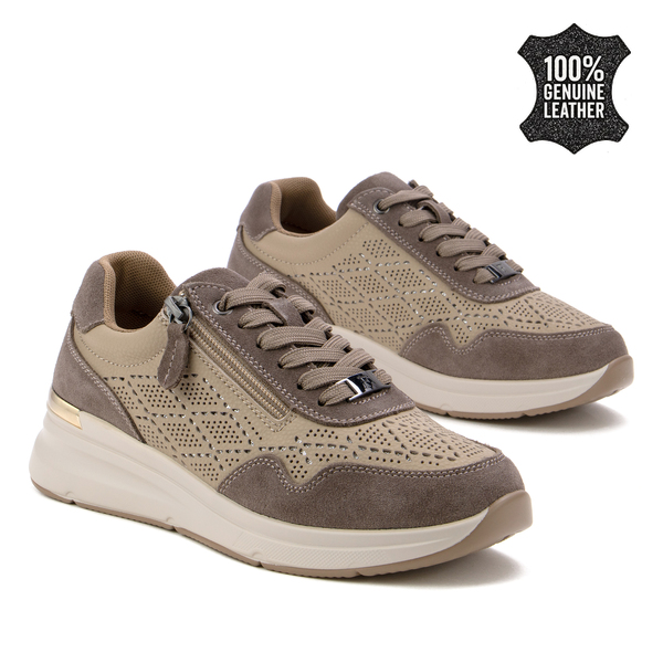 Дамски маратонки от естествена кожа – елегантна линия с модерна подметка, детайлна изработка и удобна форма за активно ежедневие  DP7101 beige