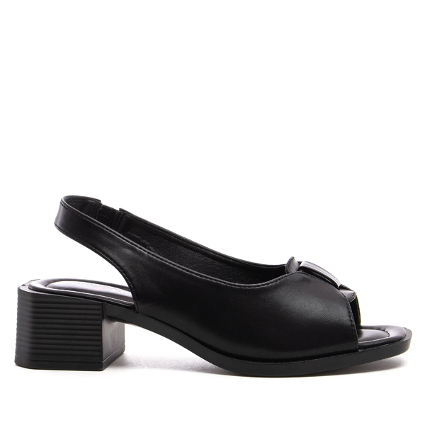 Дамски сандали на ниска платформа WH520 black