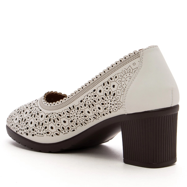 Дамски обувки на ток с перфорация P9704 white