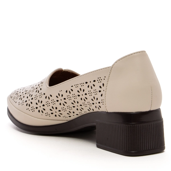 Дамски обувки на нисък ток с перфорация P9006 beige