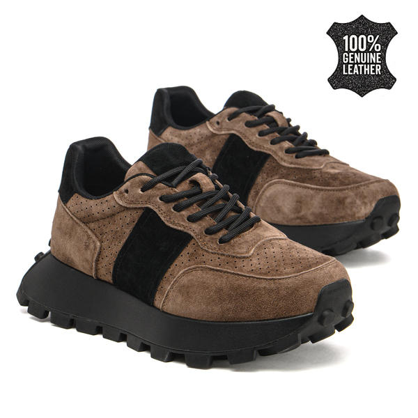 Дамски маратонки от естествена кожа – премиум модел с стабилна подметка, перфорирана текстура и модерно излъчване за актуална спортно-елегантна визия XF241 brown/blk