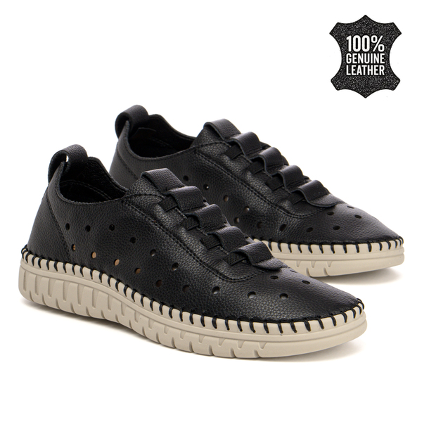 Дамски мокасини от естествена кожа – удобен ежедневен избор с перфорирана визия и меко усещане за продължително носене DP7619 black