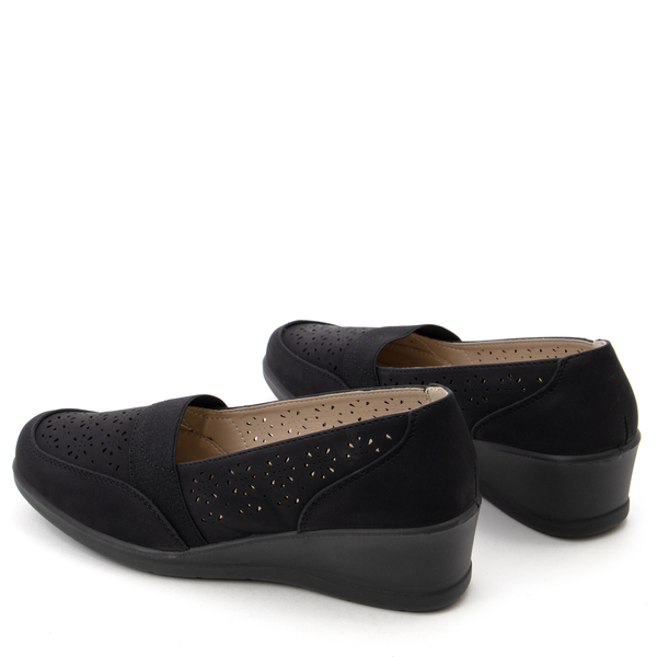 Леки и дишащи дамски обувки с удобна и устойчива подметка за активно ежедневие YEHJ-219 black
