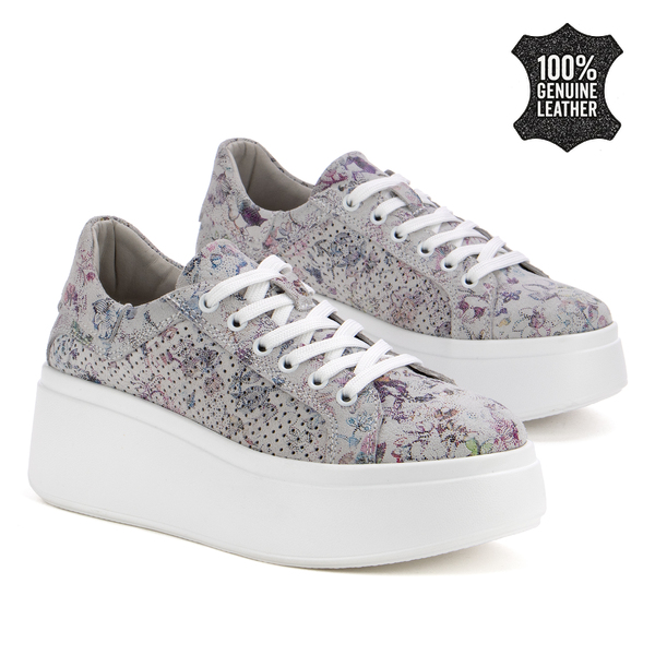 Дамски кецове от естествена кожа – стилен акцент с модерна форма и прецизни детайли, създаден за впечатляващо ежедневно излъчване LX1196 colour