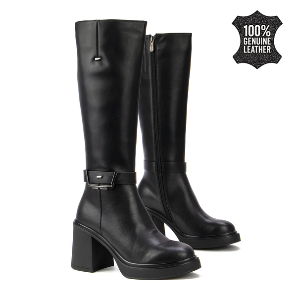 Дамски ботуши от естествена кожа – елегантен висок модел с изискан детайл около глезена и комфортна височина за модерно усещане през сезона DKZ7235 black