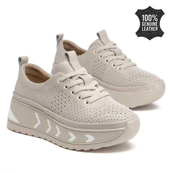 Дамски обувки от естествена кожа – стилно предложение с декоративни странични акценти и модерна платформа DP7804 beige