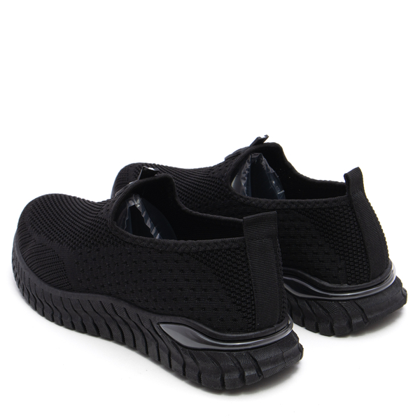 Леки дамски спортни обувки за активен начин на живот NB680 black