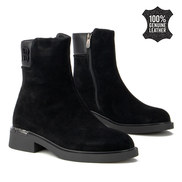 Дамски боти от естествен велур – луксозно изпълнение с модерни акценти и плавен дизайн, създаден за комфорт и впечатляваща визия DBT7180 black
