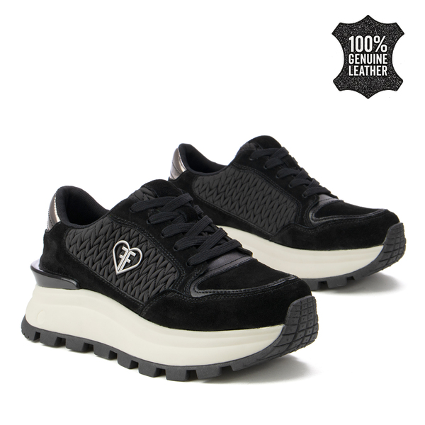 Дамски маратонки от естествена кожа – стилно излъчване и комфорт на високо ниво с акцент върху детайлите и изключителното качество DP7410 black