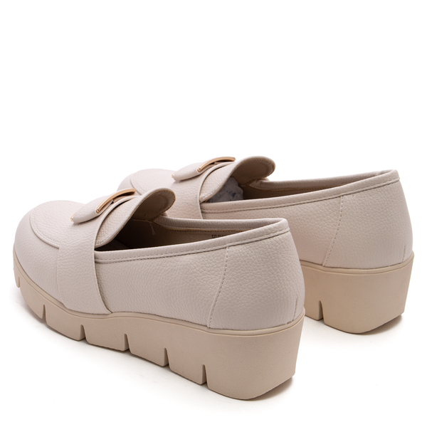 Елегантни дамски обувки с прецизна изработка и максимален комфорт за целодневно носене FL6000 beige