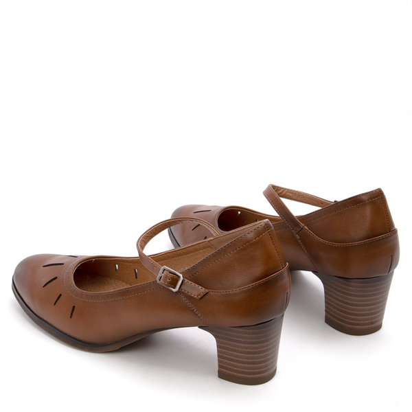 Елегантни дамски обувки на нисък ток - изработени от висококачествени материали YCC-115 camel
