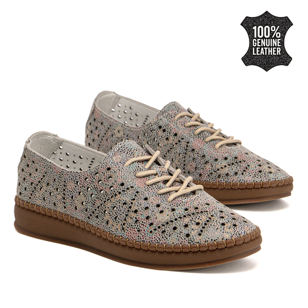 Дамски обувки от естествена кожа – модерно излъчване с фина перфорация и стабилна подметка за активно ежедневие DP6830 MLT