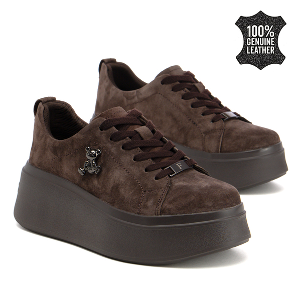 Дамски кецове от естествена кожа – дебела подметка и златен детайл за комфорт и елегантен завършек  DP6246 brown