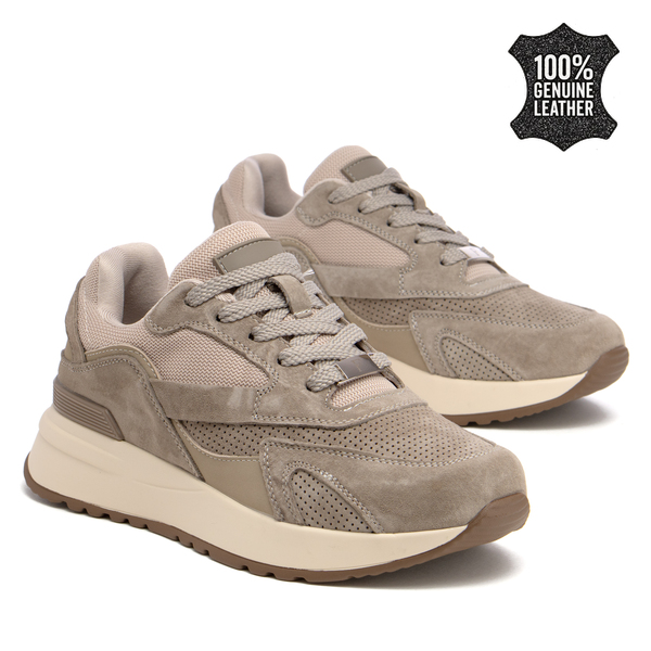 Дамски маратонки от естествен велур – удобен модел с фина перфорация и стабилна подметка, създаден за активен и модерен ден DP7728 beige