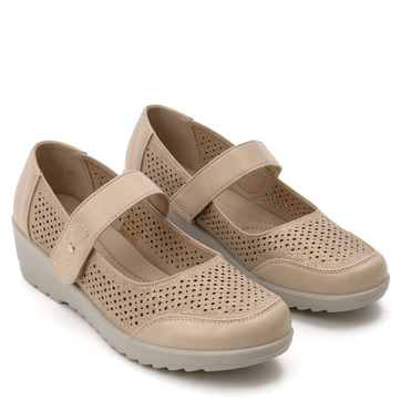 Леки дамски обувки с перфорирани детайли и ергономична подметка за удобно ходене YEHJ-220 beige