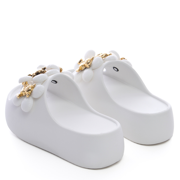 Стилни чехли на дебела подметка с декоративни елементи BG181 white