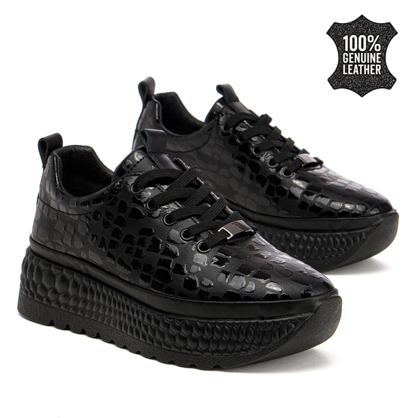 Дамски маратонки от естествена кожа на дебела подметка – модерно присъствие и удобство при всяка стъпка в ежедневието DP7284 black