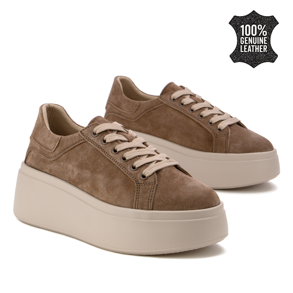 Дамски кецове от естествен велур – леки, удобни и създадени за дълго носене, с модерна дебела подметка и приятен ежедневен комфорт LX1072 DK camel