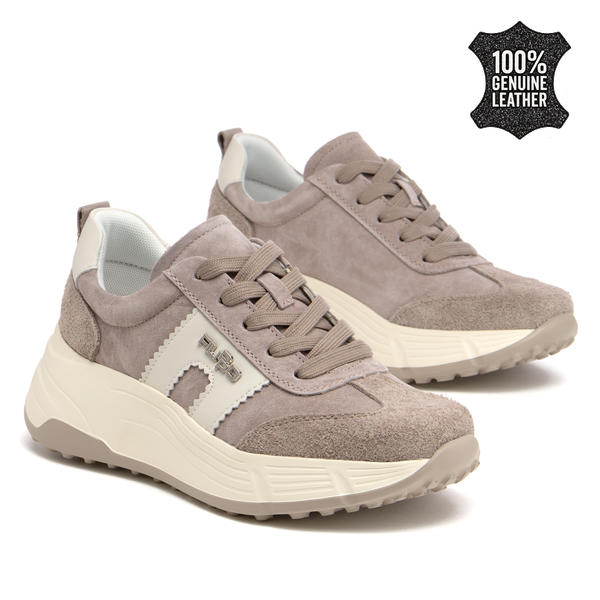 Дамски маратонки от естествен велур – изразителен модел с плътна подметка, контрастни акценти и съвременен спортен характер DP7546 beige