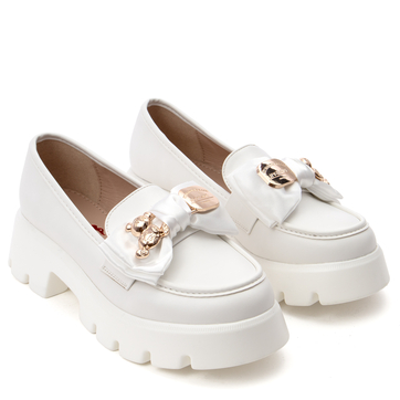 Стилни дамски обувки с декоративни елементи и удобна подметка за дълги разходки YES-3030-A white