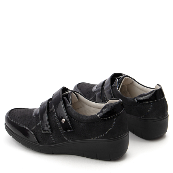 Дамски обувки с комфортна подметка и лесно велкро закопчаване YEHJ-222 black