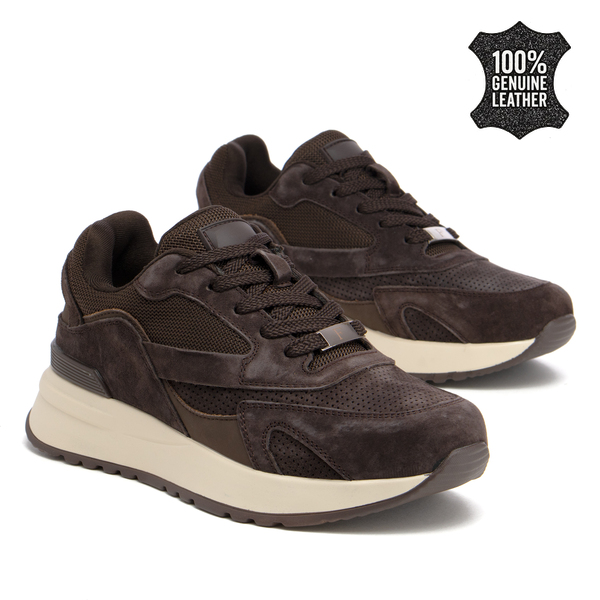 Дамски маратонки от естествен велур – удобен модел с фина перфорация и стабилна подметка, създаден за активен и модерен ден DP7728 brown