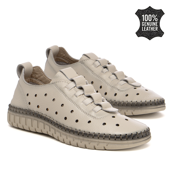 Дамски мокасини от естествена кожа – удобен ежедневен избор с перфорирана визия и меко усещане за продължително носене DP7619 beige