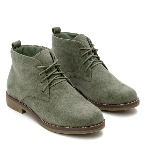 Класически дамски боти Clarks - мода и удобство в всяка стъпка B8211 green