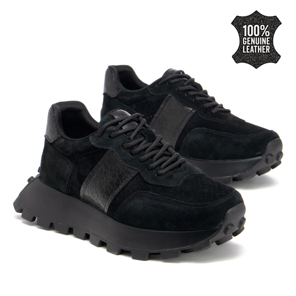 Дамски маратонки от естествена кожа – премиум модел с стабилна подметка, перфорирана текстура и модерно излъчване за актуална спортно-елегантна визия XF241 black