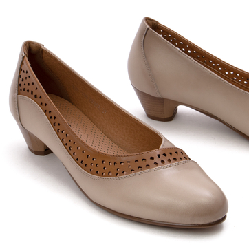 Дамски обувки с нисък ток за продължителна употреба без умора на краката - Перфектни за ежедневни дейности  YCC-108 beige